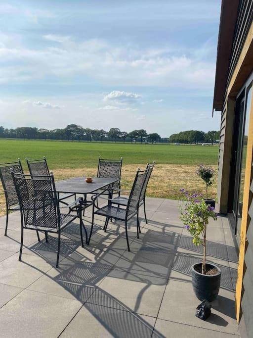 Ut-Huuske Vila Westerbeek Exterior foto